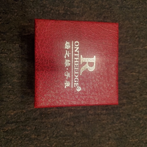 Watch - Picture 2 of 4